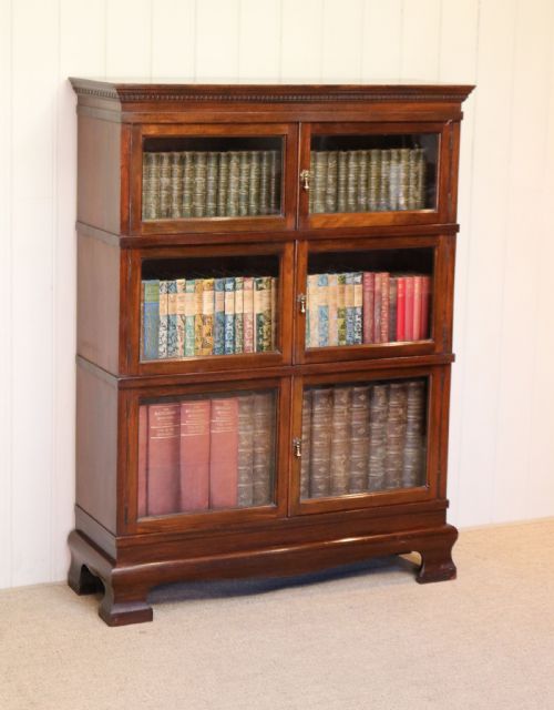 Mahogany Three Tier Bookcase