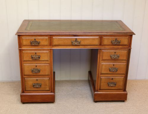 Edwardian Small Proportioned Light Oak Pedestal Desk