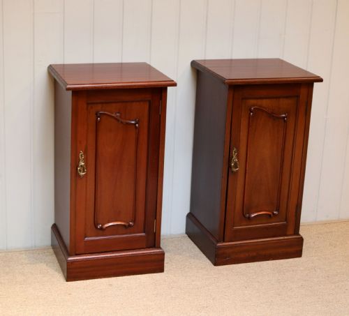 Pair of Edwardian Mahogany Bedside Cabinets
