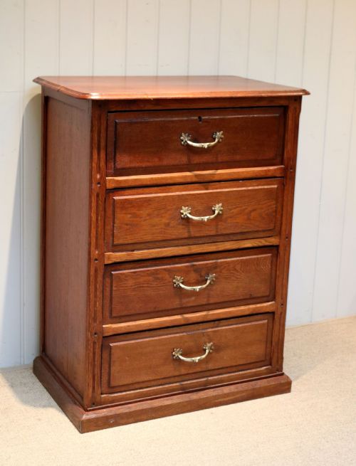French Oak Chest of Drawers