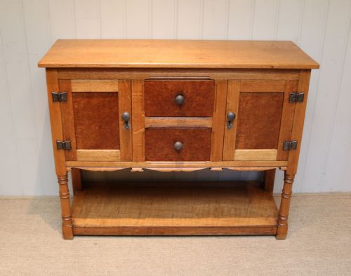 fig 1. Cotswold Style Oak Sideboard