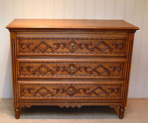 Golden Oak Chest of Drawers