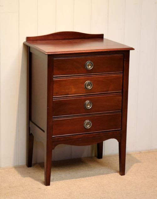 Edwardian Mahogany Chest of Drawers