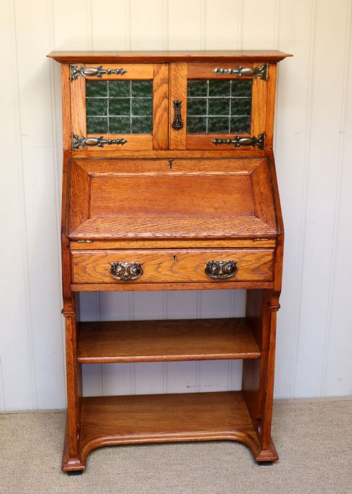 fig 1. Glasgow School Oak Students Bureau