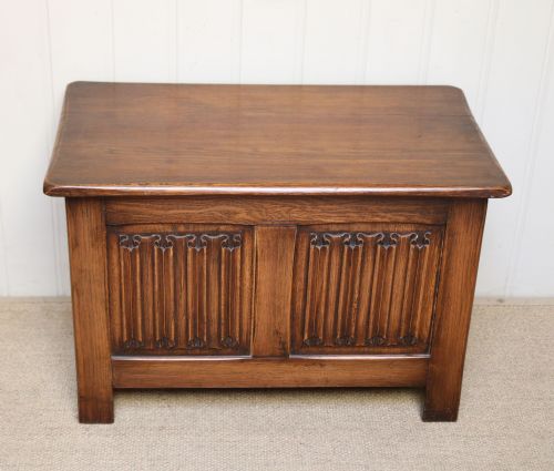 Small Oak Coffer