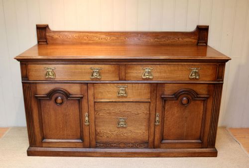 Substantial Oak Arts and Crafts Sideboard