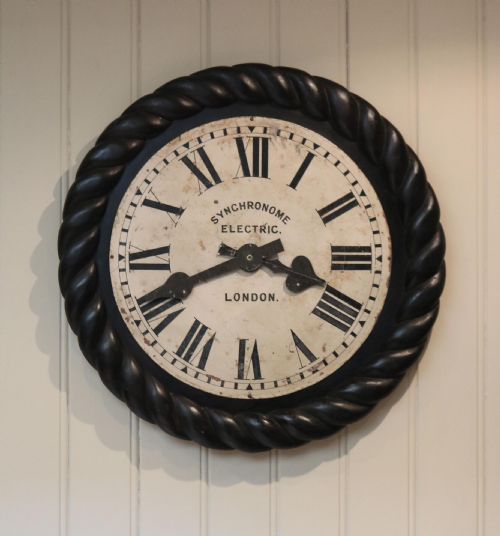 Large Electric Dial Wall Clock