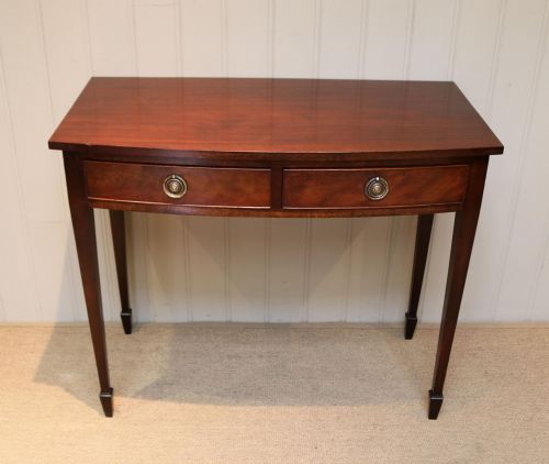 Mahogany Bow Front Side Table