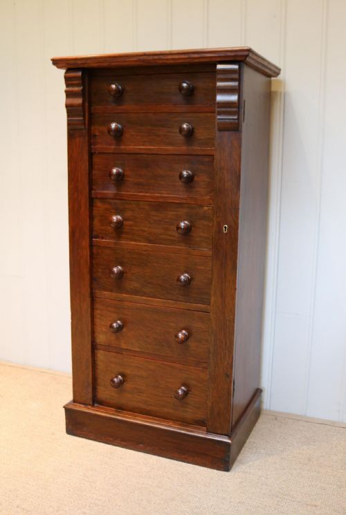 Oak Wellington Chest