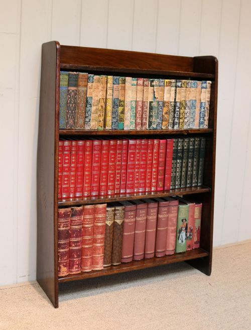 fig 1. Solid Oak Graduated Bookshelves