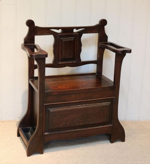 Small Proportioned Oak Hall Bench