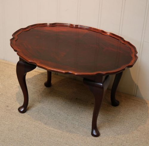 LOW MAHOGANY OVAL TABLE - ADDITIONAL PHOTO 4