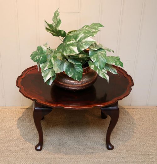 LOW MAHOGANY OVAL TABLE - ADDITIONAL PHOTO 7