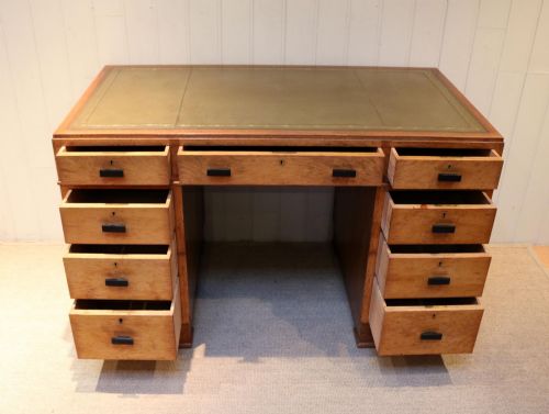 fig 1. Early 20th Century Light Oak Pedestal Desk