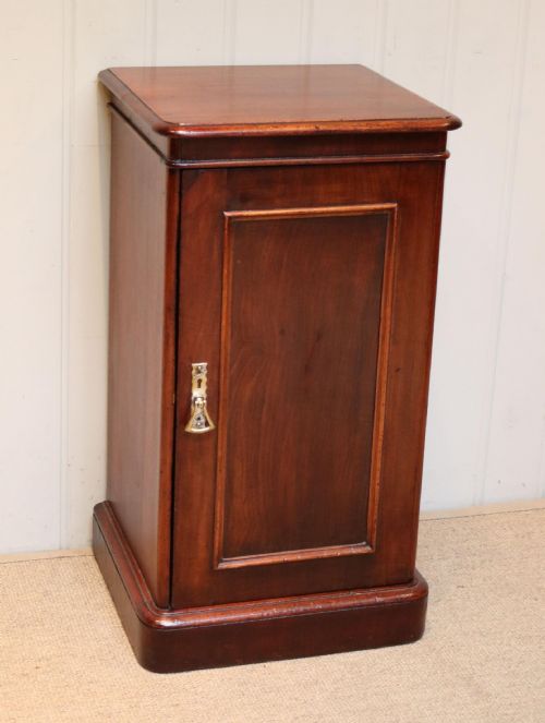 Victorian Mahogany Bedside Cupboard