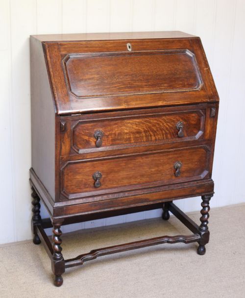 1920s Oak Bureau