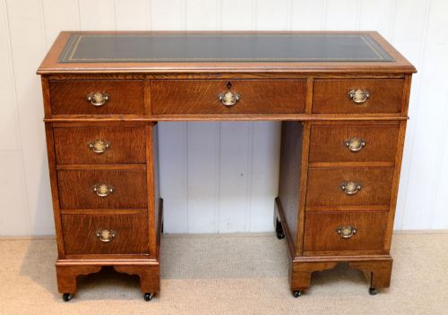 Small Proportioned Oak Pedestal Desk
