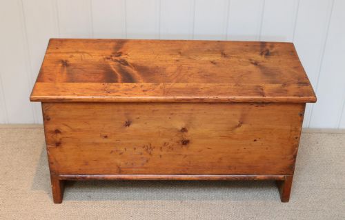 Small Proportioned Pine Coffer