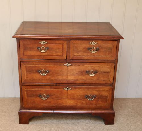 Late 19th Century Walnut Chest of Drawers