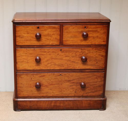 Late 19th Century Mahogany Chest of Drawers