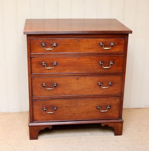 Edwardian Mahogany Chest of Drawers