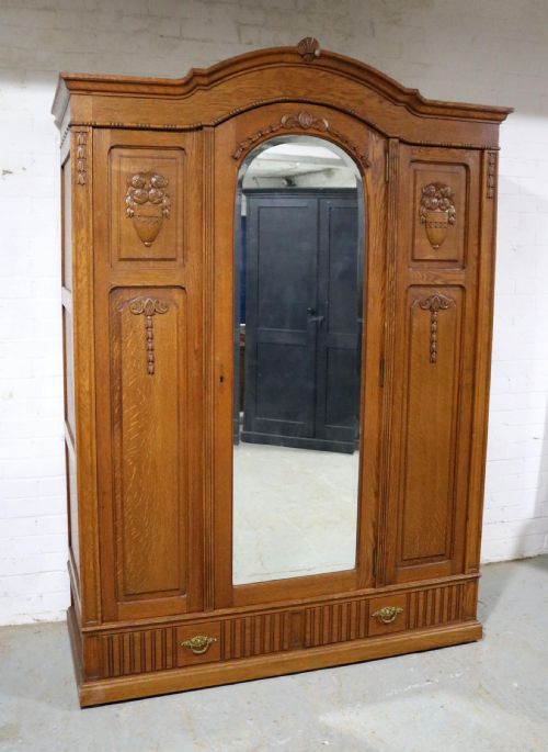 fig 1. French Solid Oak Wardrobe
