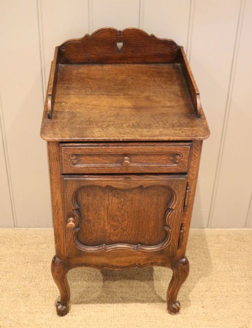 SOLID OAK BEDSIDE CABINET - ADDITIONAL PHOTO 1