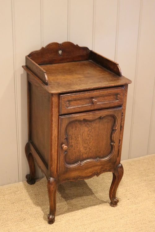 SOLID OAK BEDSIDE CABINET - ADDITIONAL PHOTO 2