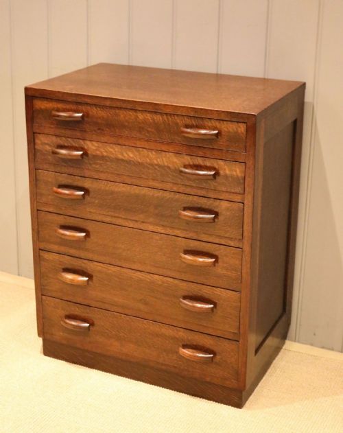 1930s Oak Chest of Drawers