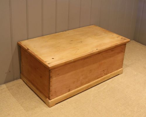 Victorian Pine Trunk