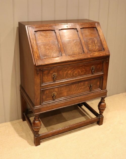 1920s Oak Bureau