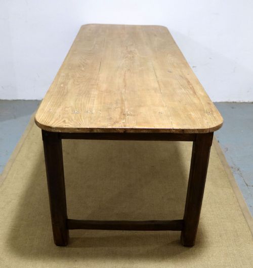 FRENCH OAK FARMHOUSE TABLE - ADDITIONAL PHOTO 4