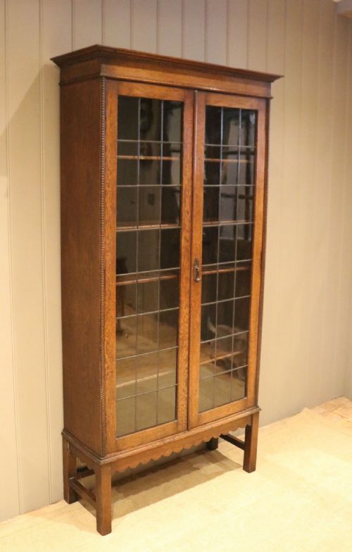 fig 1. Tall Oak Glazed Bookcase