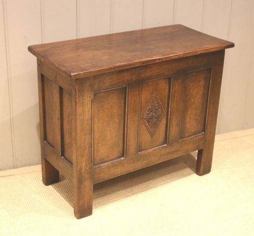 Small Oak Coffer