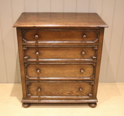 Solid Oak Chest of Drawers