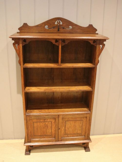 fig 1. Arts & Crafts Oak Cabinet Bookcase