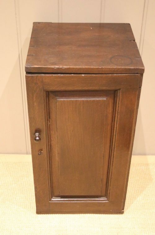 RUSTIC GEORGIAN OAK COLLECTORS CABINET - ADDITIONAL PHOTO 1