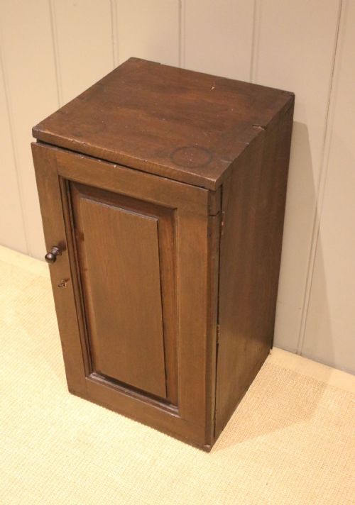 RUSTIC GEORGIAN OAK COLLECTORS CABINET - ADDITIONAL PHOTO 2