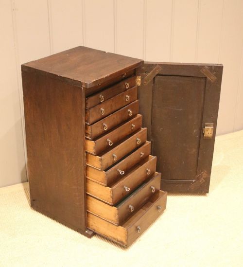 RUSTIC GEORGIAN OAK COLLECTORS CABINET - ADDITIONAL PHOTO 7