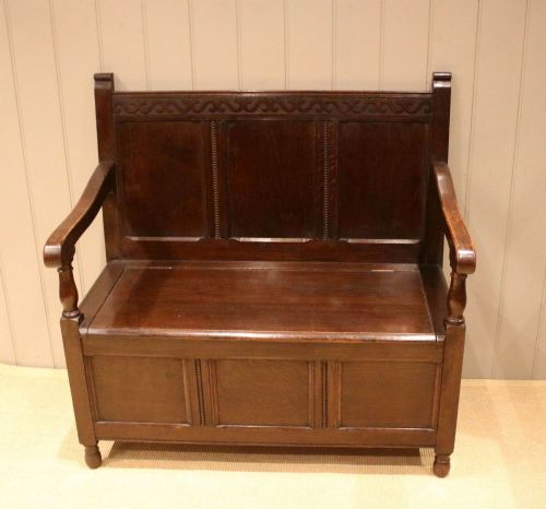 fig 1. Edwardian Oak Settle