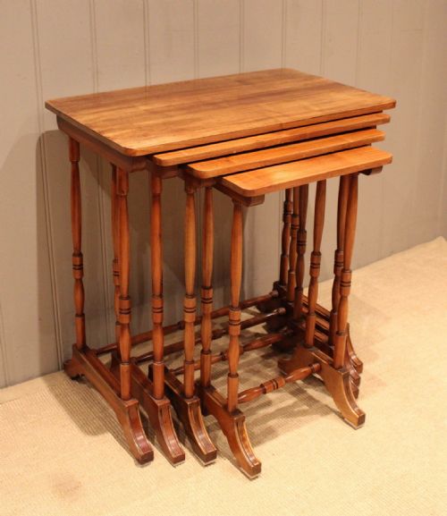 WALUT NEST OF FOUR TABLES - ADDITIONAL PHOTO 3