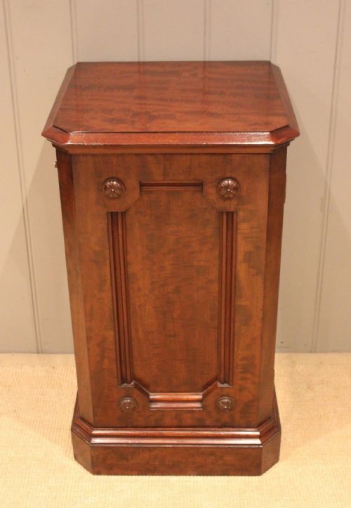 fig 1. Victorian Mahogany Bedside Cabinet