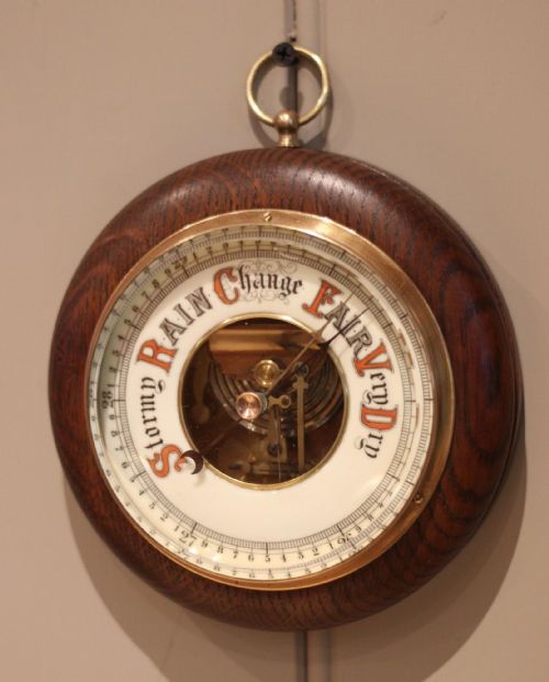 CIRCULAR OAK ANEROID BAROMETER - ADDITIONAL PHOTO 3