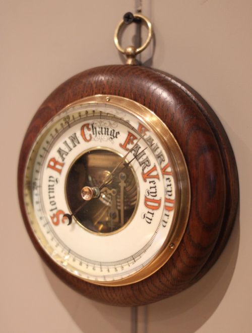 CIRCULAR OAK ANEROID BAROMETER - ADDITIONAL PHOTO 6