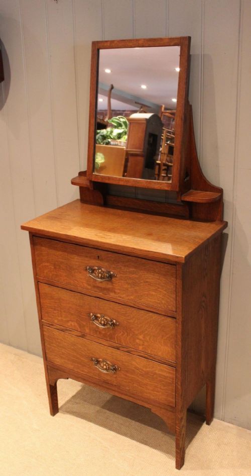 fig 1. Solid Oak Arts & Crafts Dressing Chest