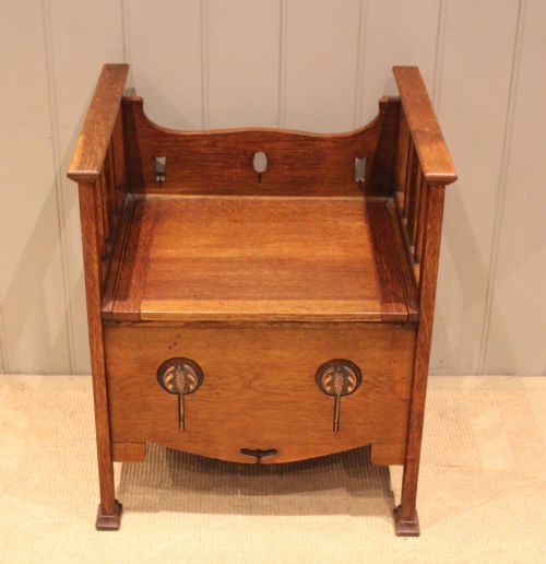 fig 1. Arts & Crafts Oak Bench Seat