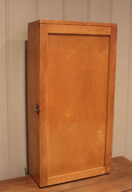CASH'S BEECH COUNTER DISPLAY CASE - ADDITIONAL PHOTO 7