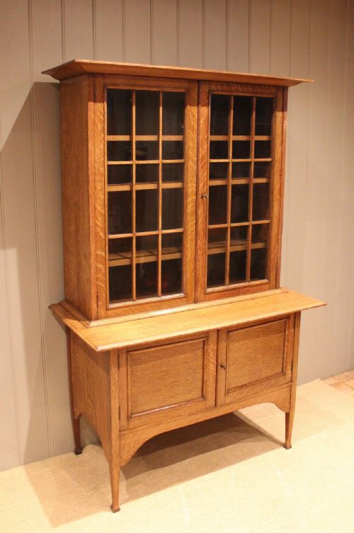 fig 1. Arts & Crafts Oak Cabinet Bookcase