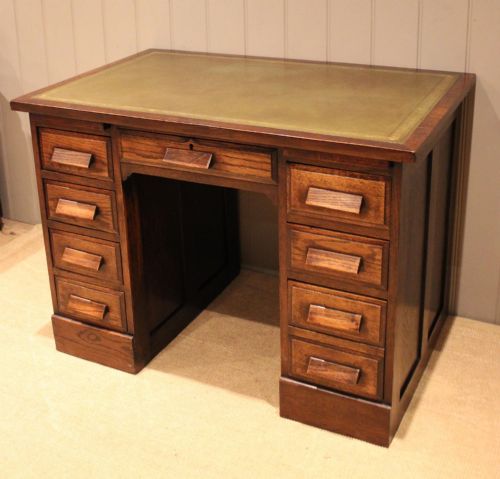 fig 1. Oak Pedestal Desk