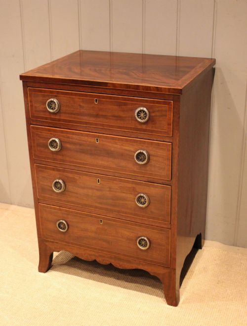Small Edwardian Mahogany Chest of Drawers